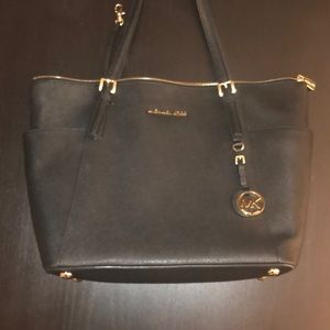 MK Tote - very gently used. Practically brand new